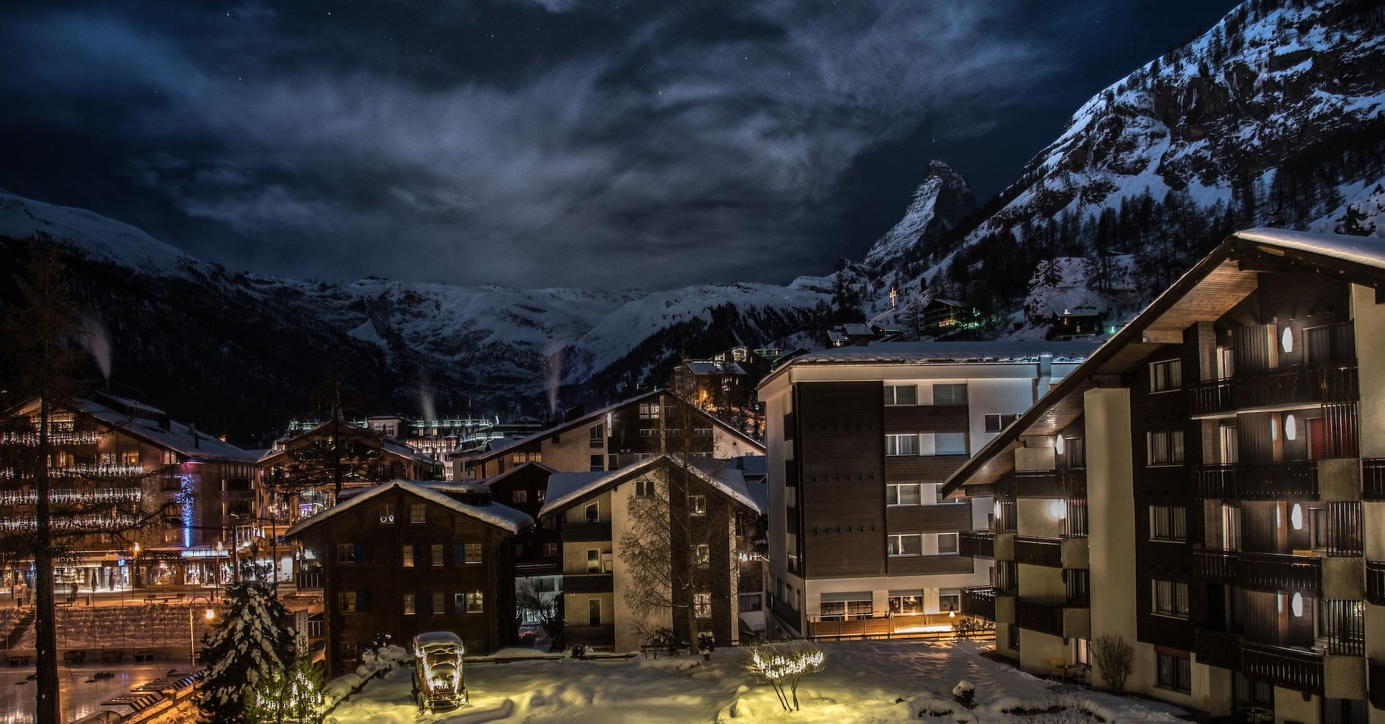 Schweizerhof Zermatt - A Small Luxury Hotel Ngoại thất bức ảnh